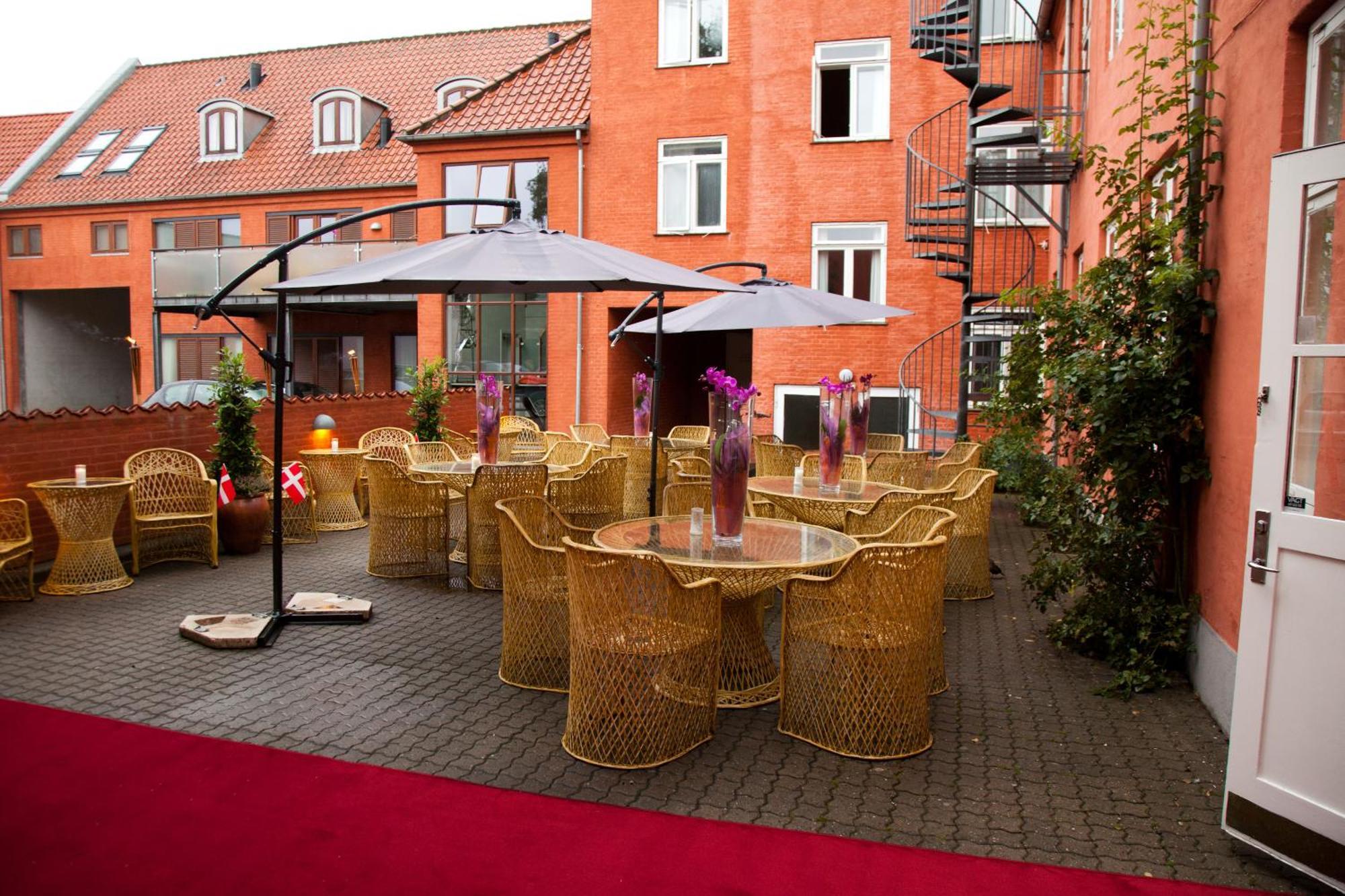 Hotel Harmonien ハザスレウ エクステリア 写真